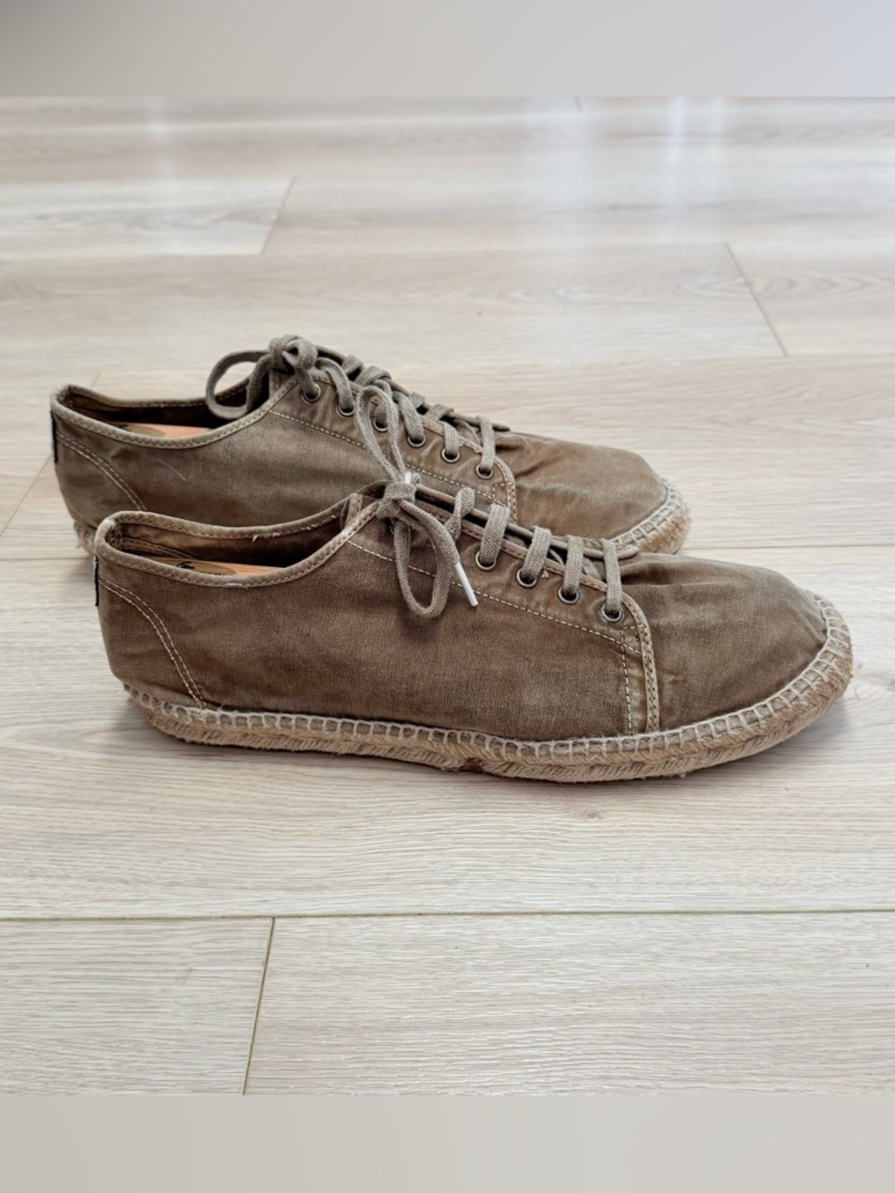 Natural World Canvas Espadrille Sneakers Distressed Brown Men’s Size 12 Eur 46